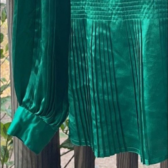 BEAUTIFUL vintage nilani blouse - Picture 10 of 12